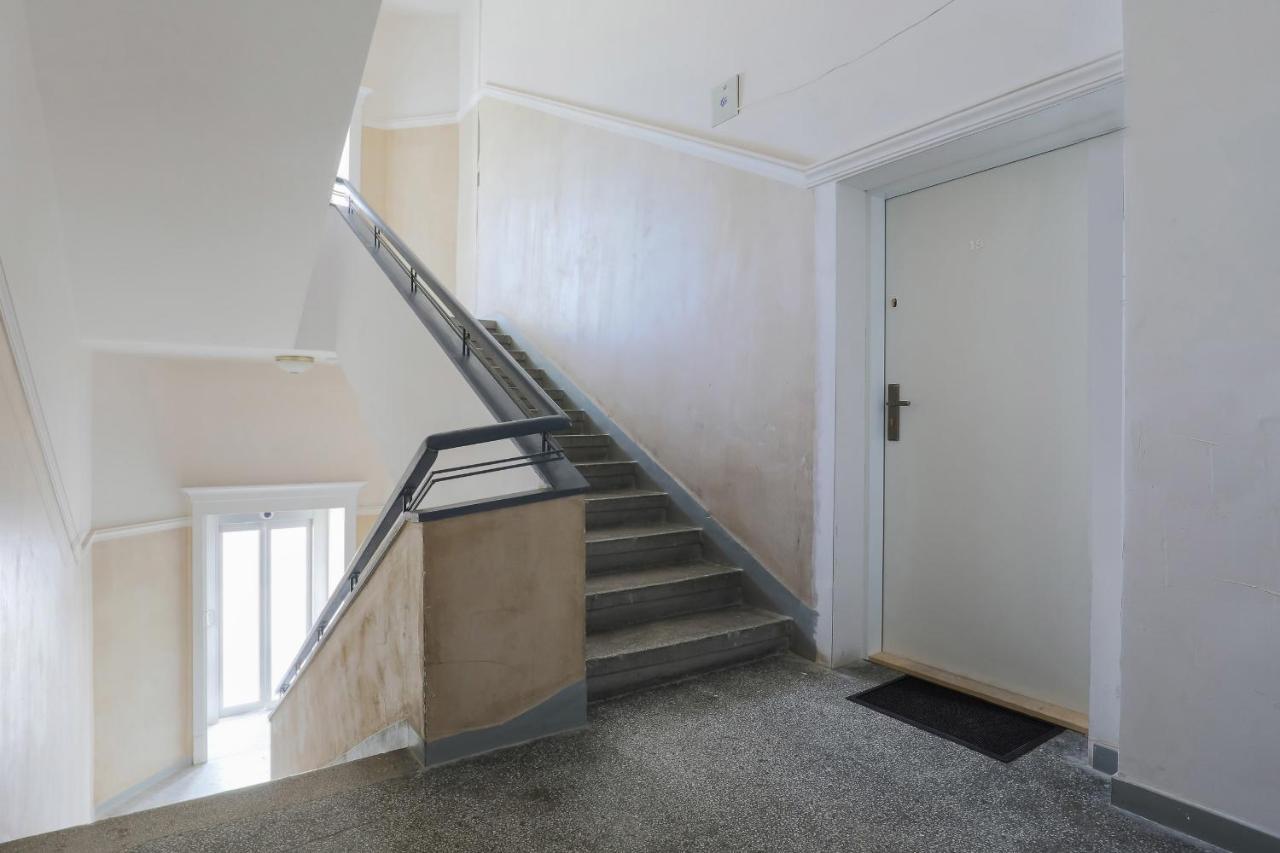 Apartment Mtp By Renters *